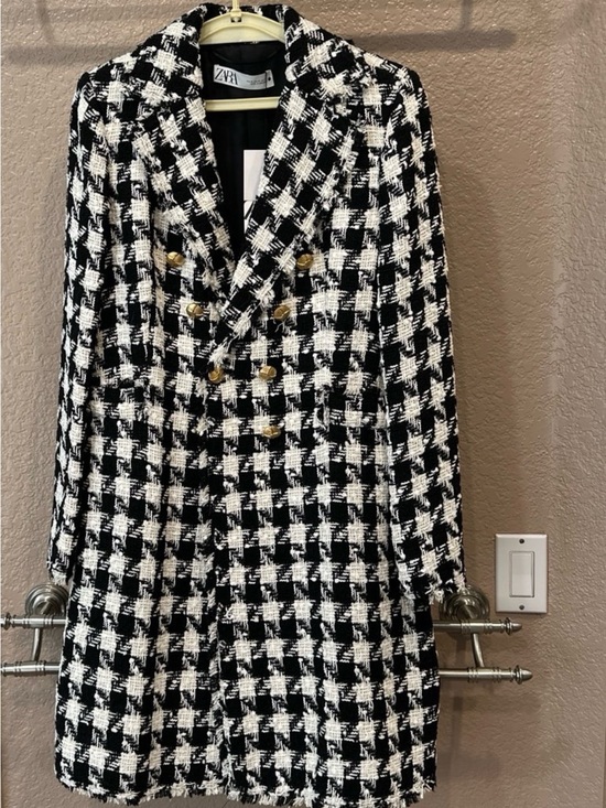 Zara Jackets & Blazers - ZARA Black & White Houndstooth Double-Breasted Blazer